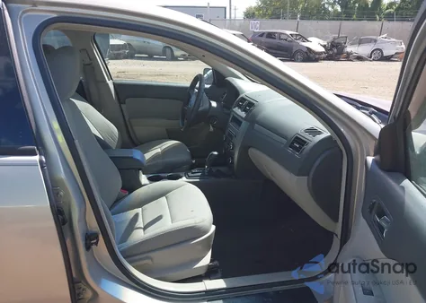 2010 Ford Fusion S from USA, damaged, VIN 3FAHP0GA9AR207071